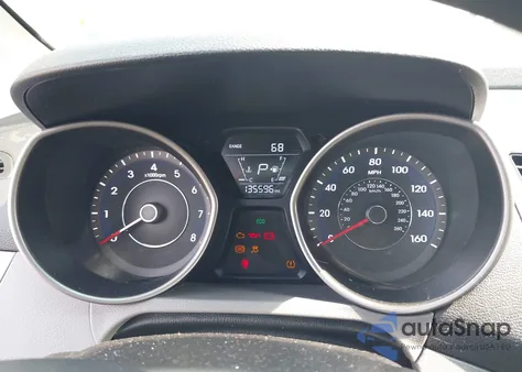 2016 Hyundai Elantra Se z USA, uszkodzony, nr VIN 5NPDH4AE8GH686491